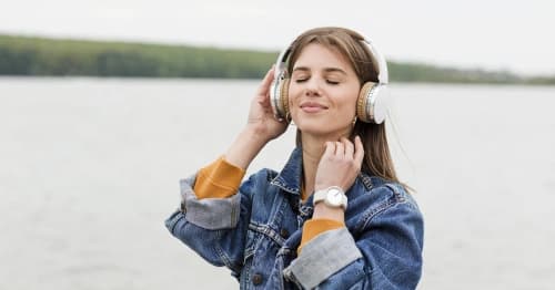 How Listening to Music Can Help You Relax and Unwind